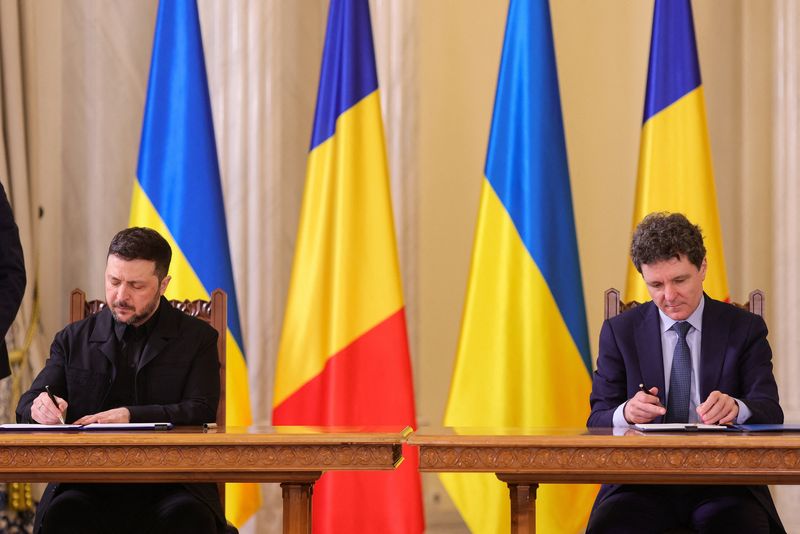 Romania signs deal with Ukraine on joint defence production including ...