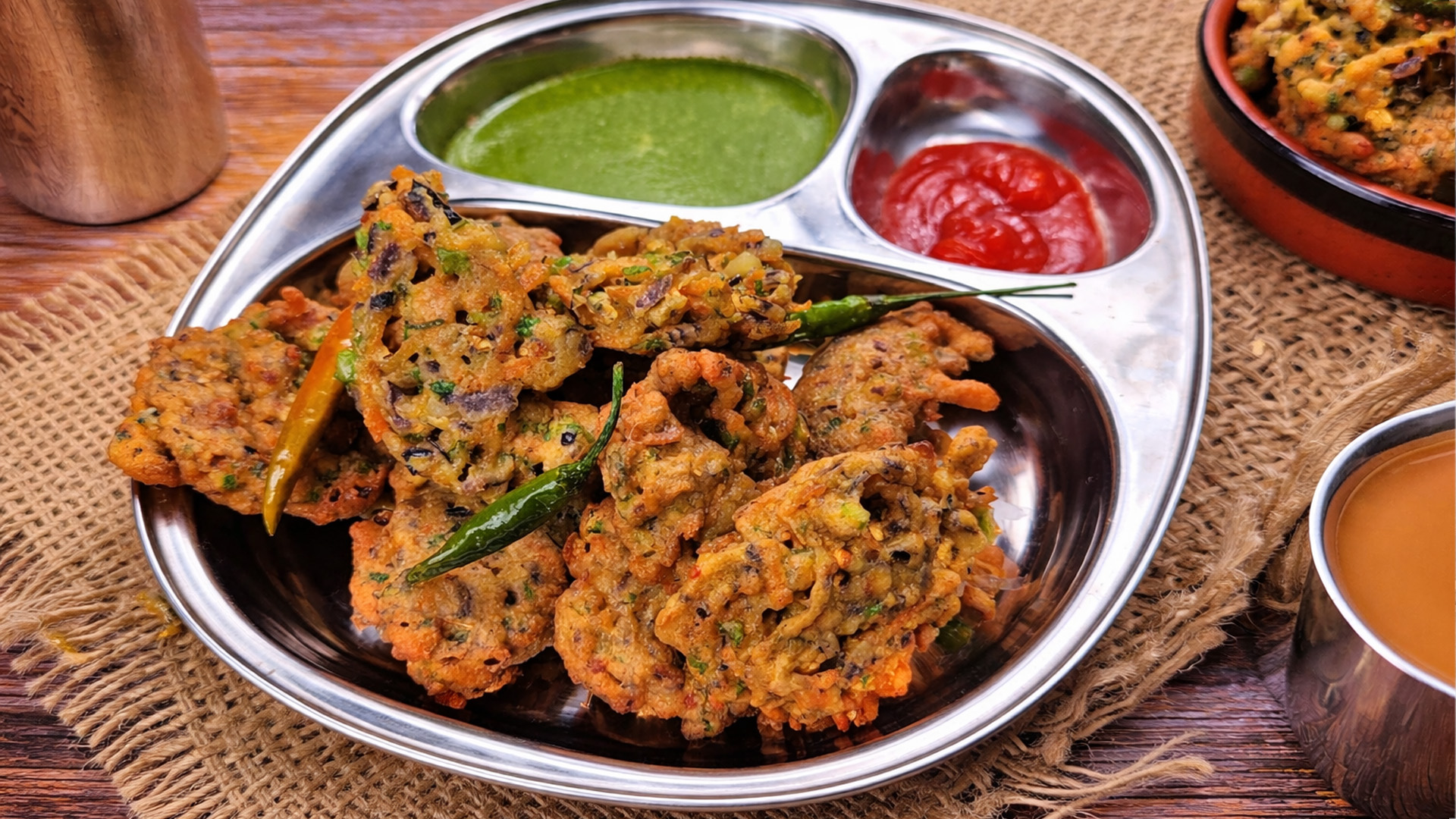 How to make classic egg pakoras at home