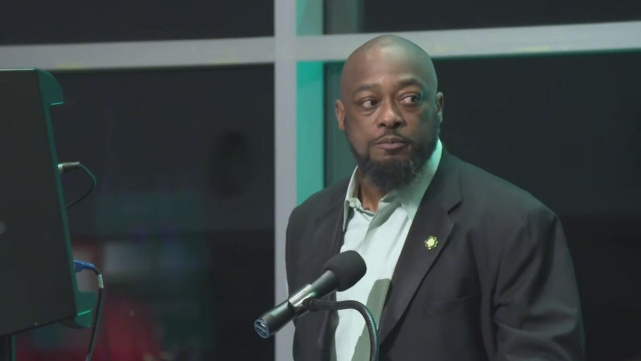 Mike Tomlin makes first public comments since resigning from Steelers