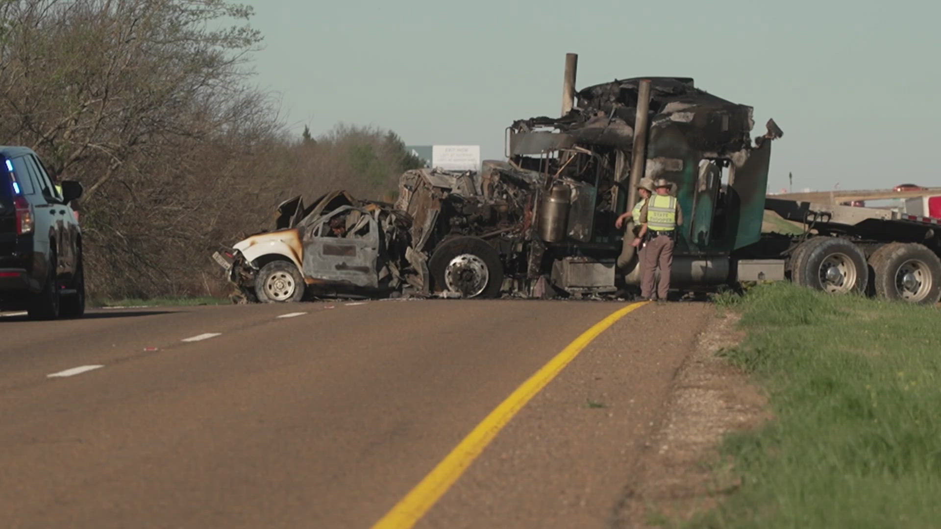 1 person dies in fiery major crash on US 80 in Forney, police say