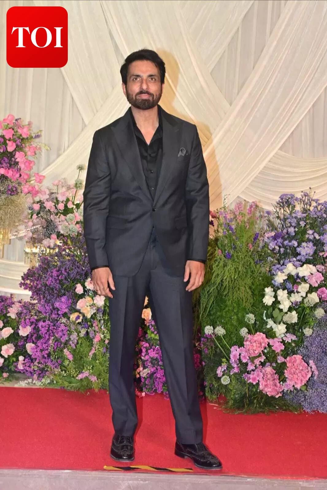 Salman Khan, Aamir Khan, Rekha attend Sooraj Barjatya’s daughter Eesha ...