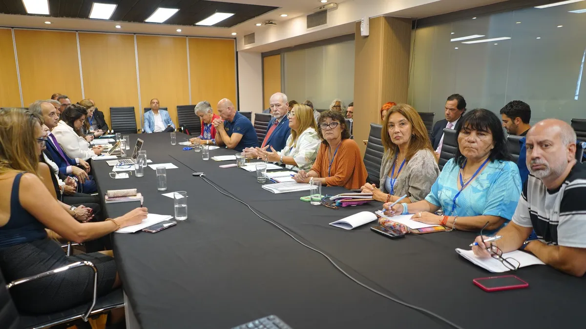 Paritaria docente: los gremios rechazaron la oferta del Gobierno y ...