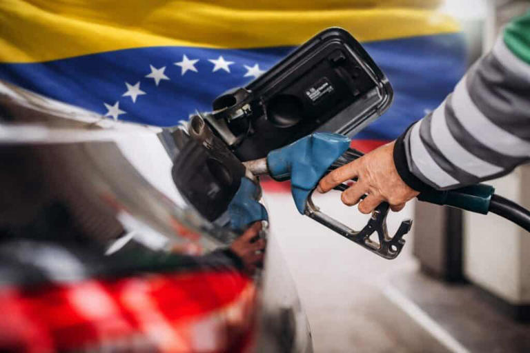 Así está el precio de la gasolina en Venezuela frente a Colombia y el resto del mundo 