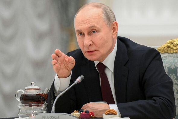 Foreign Secretary Yvette Cooper accused of handing Vladimir Putin huge ...