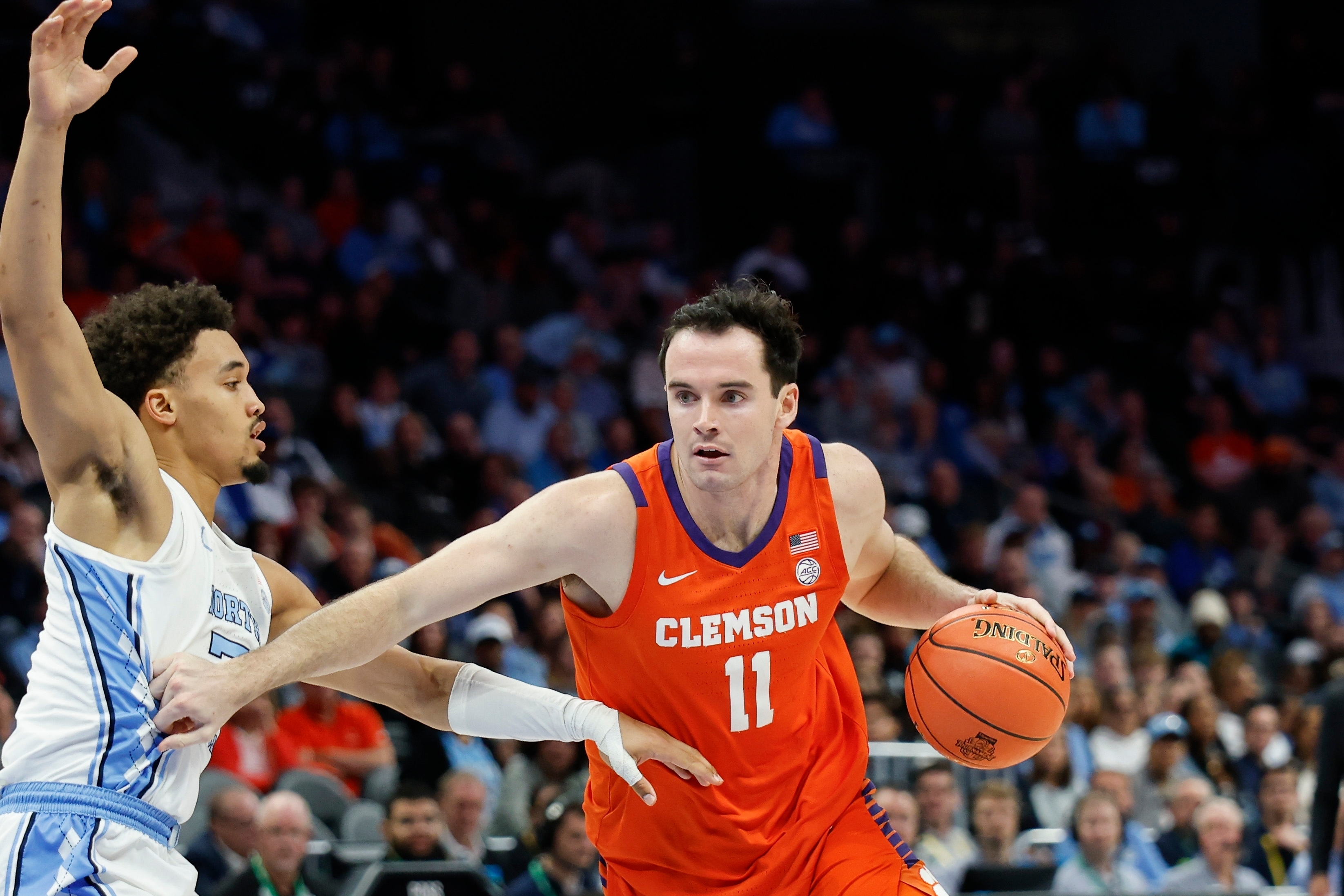 Clemson holds off furious 2nd half rally from No. 19 North Carolina to ...