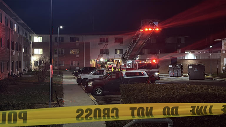 1 killed, 4 hospitalized after Jackson apartment complex fire