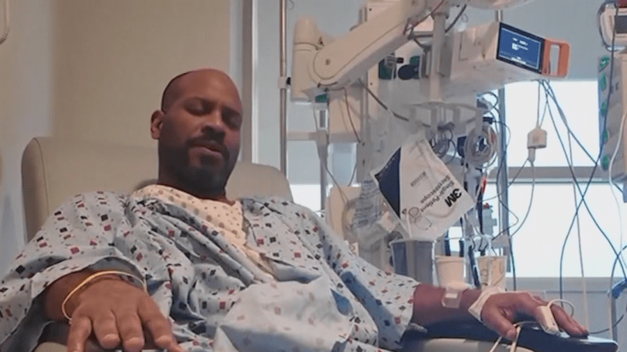 Bronx father hospitalized after defending family in shooting