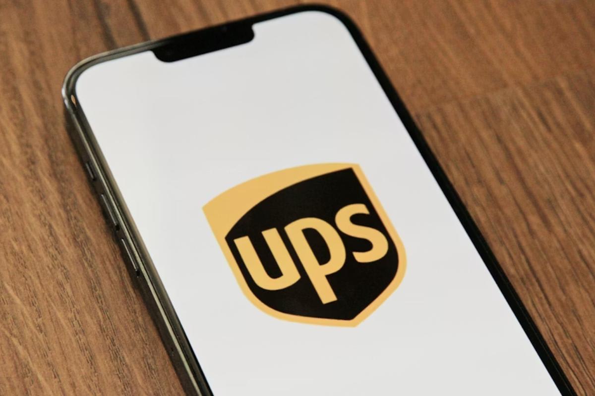 UPS offers $150,000 buyouts to 100,000 drivers as shipping giant cuts ...
