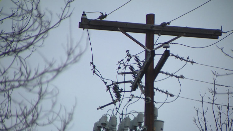 Xcel crews prepare to restore power to thousands of customers after ...
