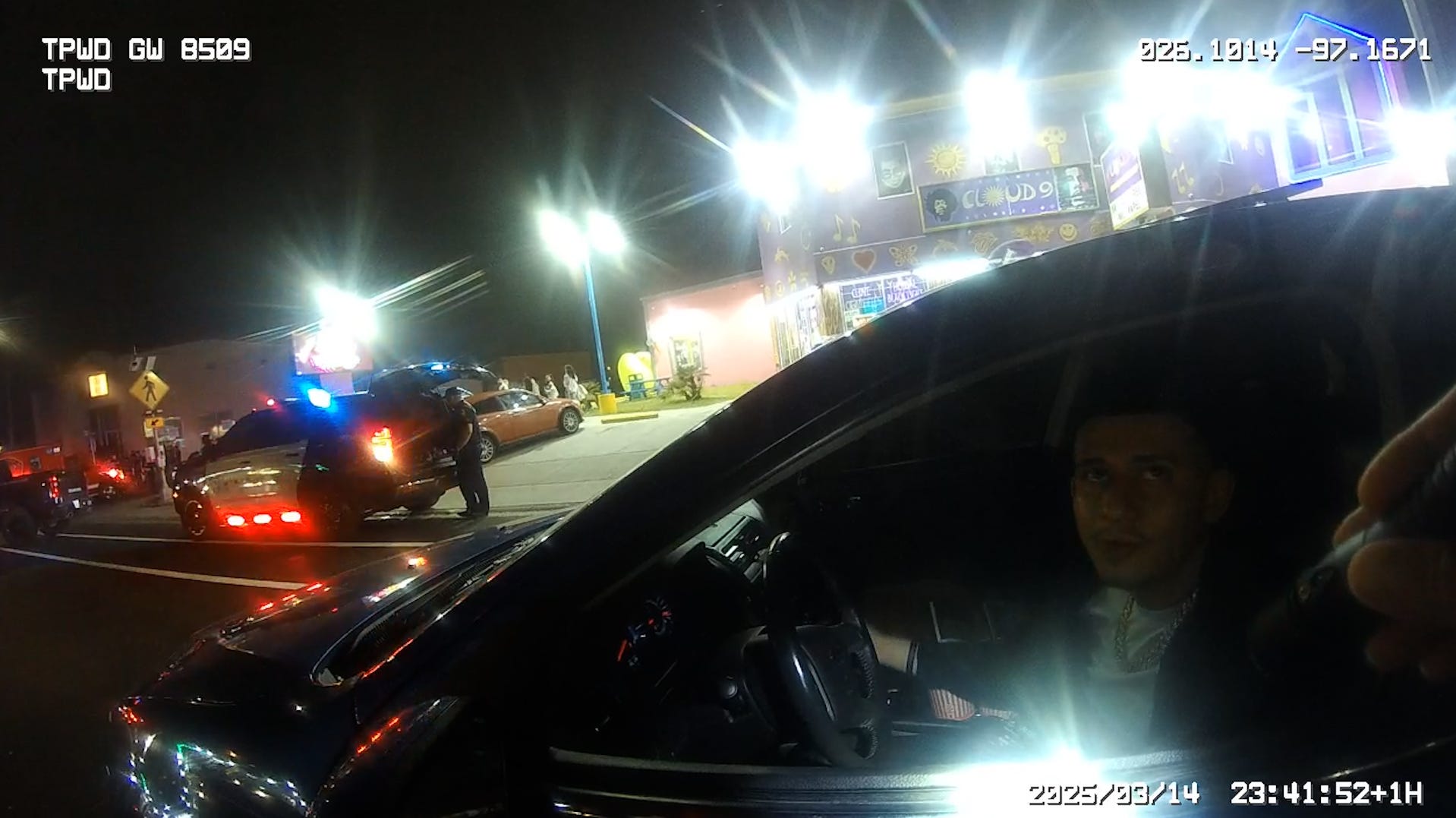 Video raises questions about DHS account of US citizen fatal shooting