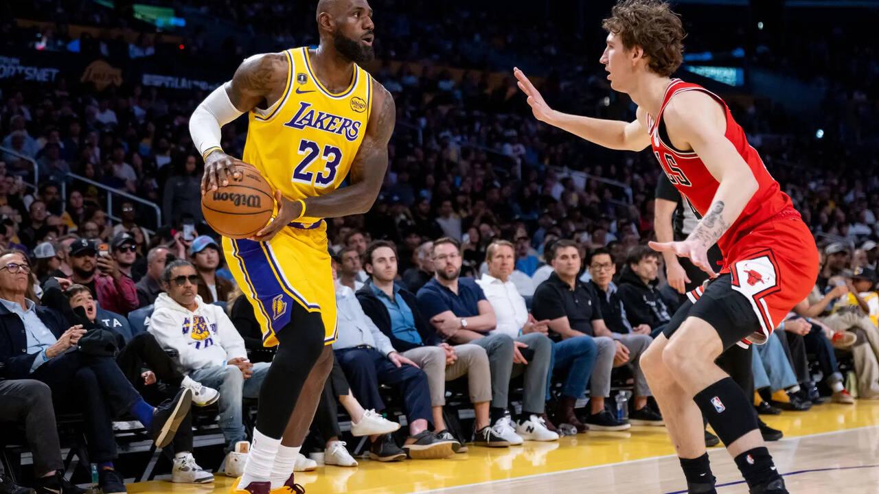 Luka Doncic leads Lakers to victory over Bulls with 51 points
