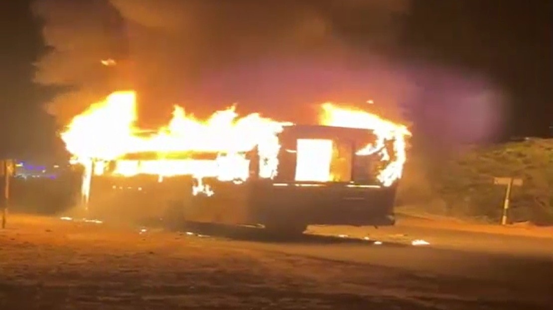 1 dead, 3 injured as Jaisalmer-Ahmedabad bus catches fire in Gujarat