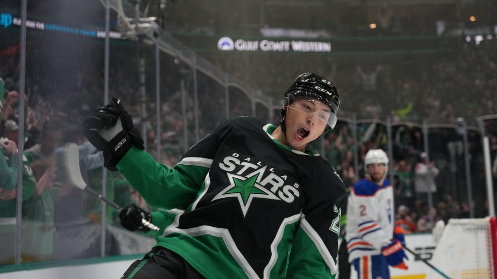 Dallas Stars rout Edmonton Oilers 7–2 as Jason Robertson ties career ...