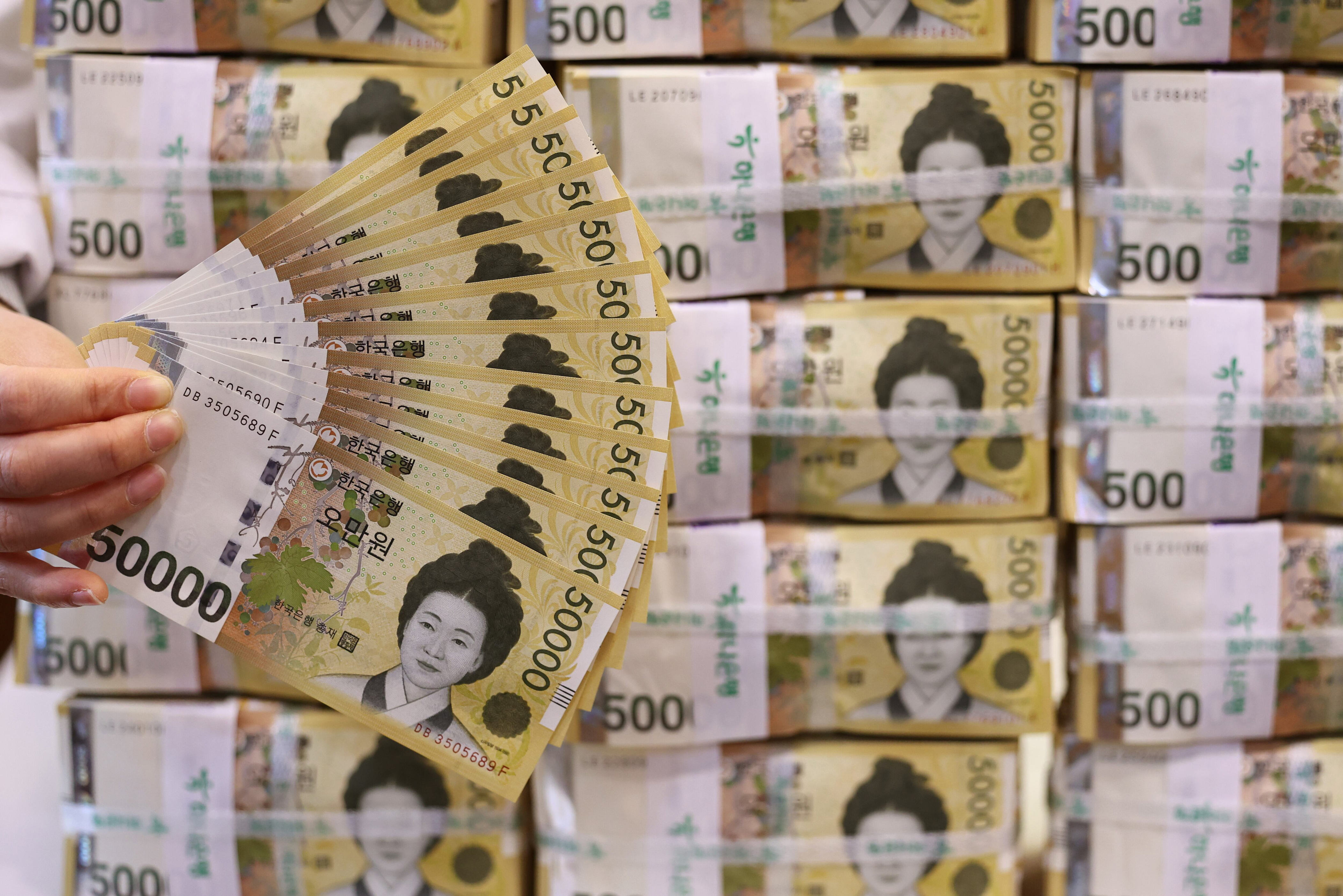  South Korea's M2 rises 27.7 trillion won Bildidee 