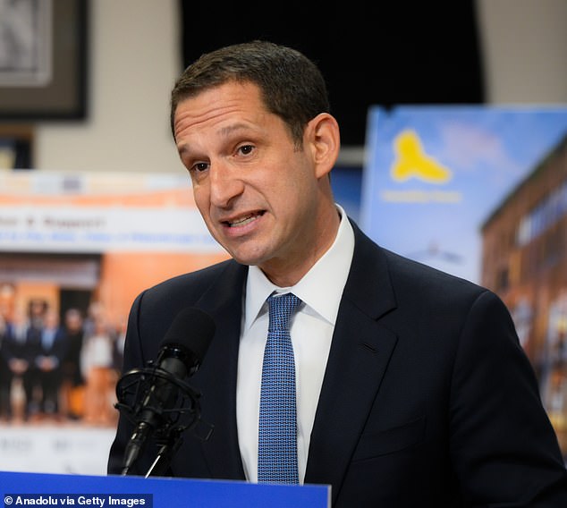 San Francisco mayor's bodyguard accused of attacking homeless man after ...