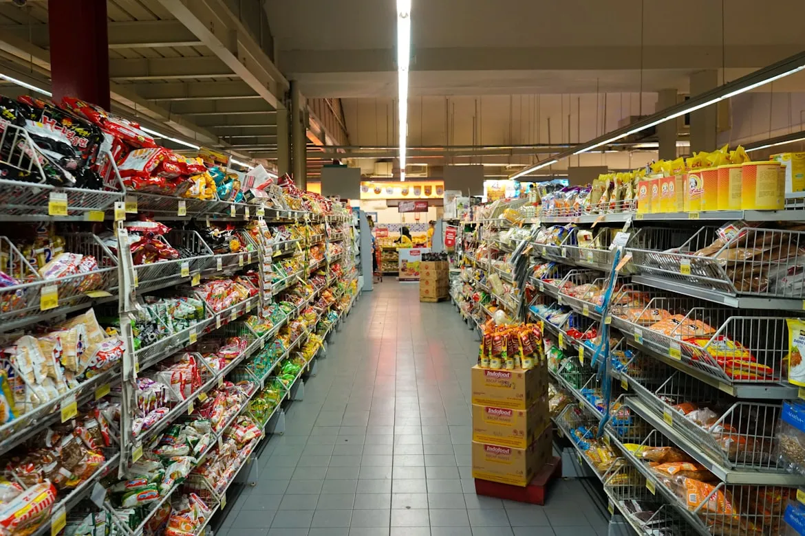 16 things you used to see in every grocery store in the ’60s