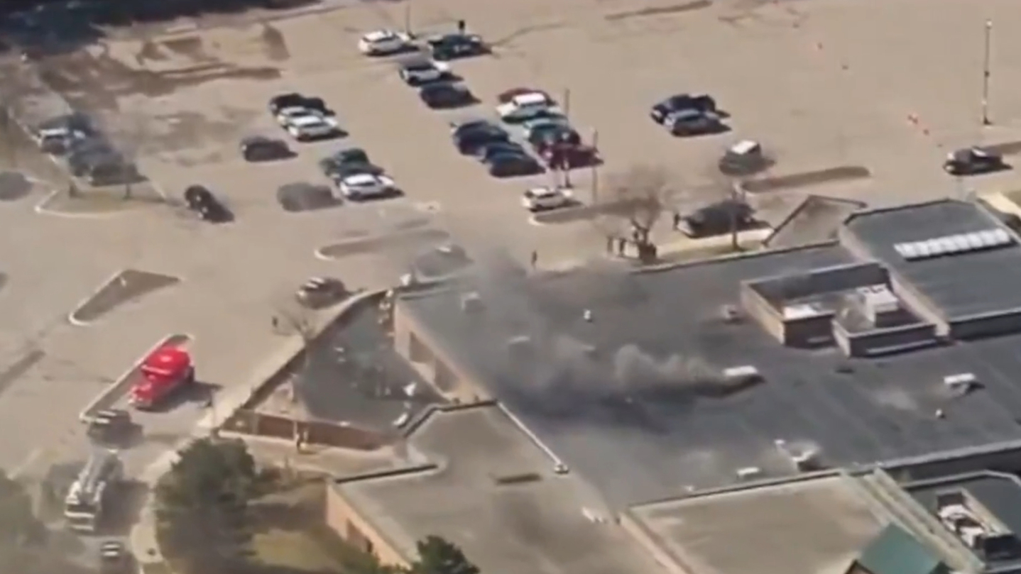 Police respond to report of active shooter at US synagogue