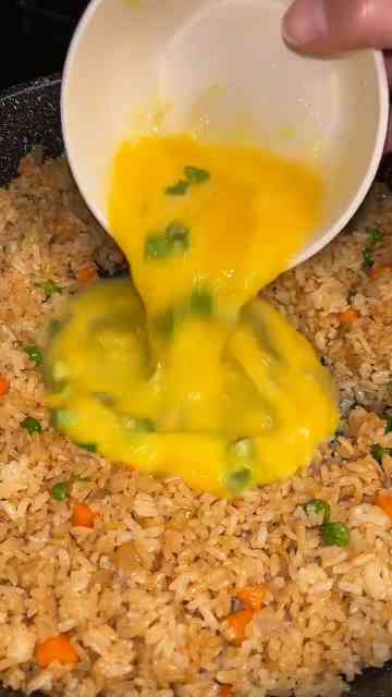 Shrimp fried rice with bang bang sauce