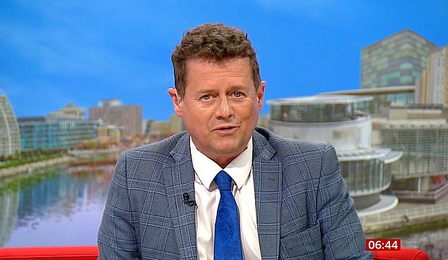 How To Make Paper Airplanes For Kids - Walmart.com - How To Make A Paper Airplane