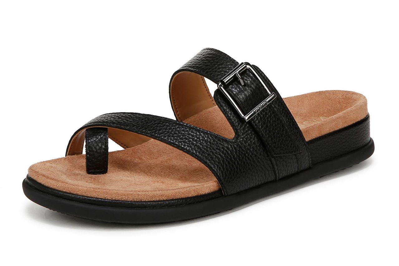 Amazon Vionic womens Carmela Thongs