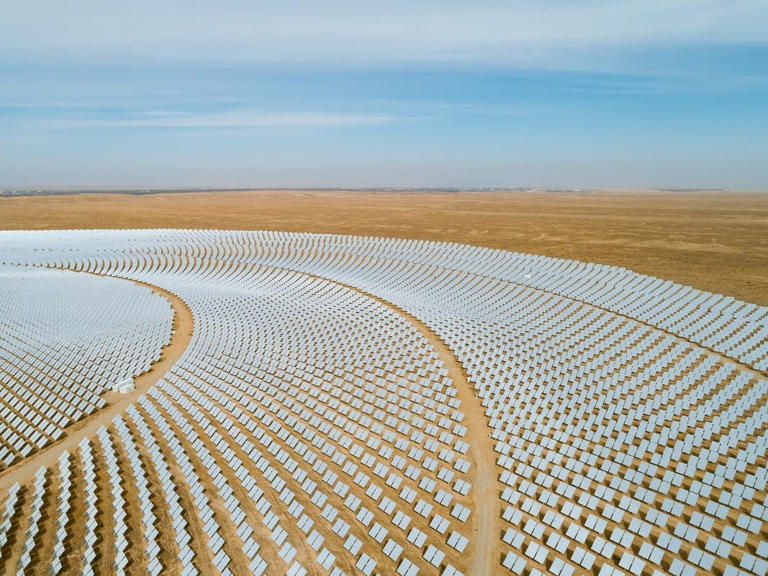 Fire breaks out at solar farm as tornado recovery efforts continue in ...