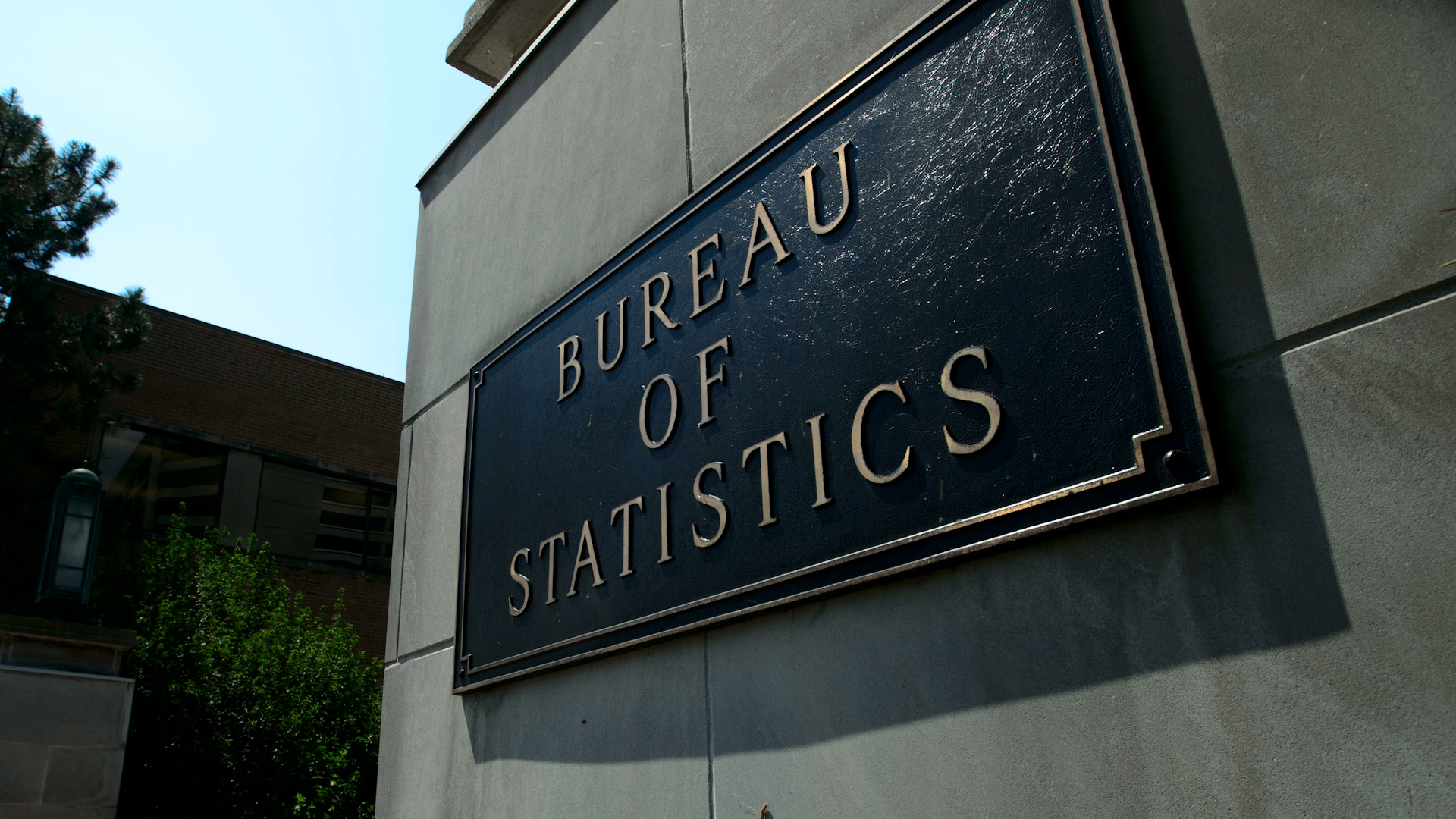 Canada lost 84,000 jobs in February: StatCan