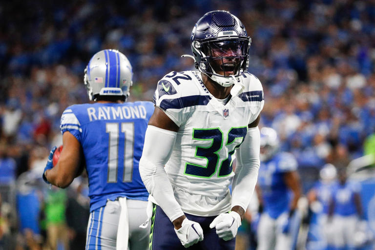 Tennessee Titans re-sign S Jerrick Reed II to a one-year deal
