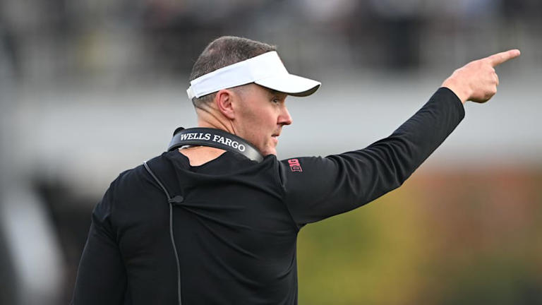 Four-star cornerback makes recruiting announcement with USC, Oregon, Auburn