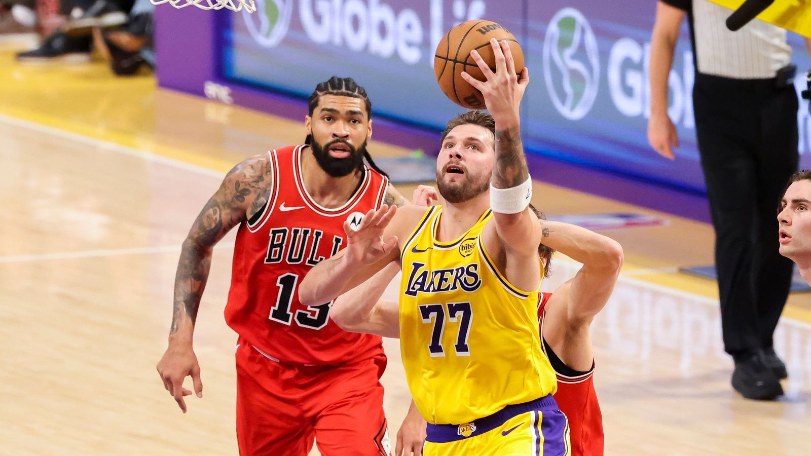 Top images as Lakers slash Bulls | Luka Dončić scores 51 points