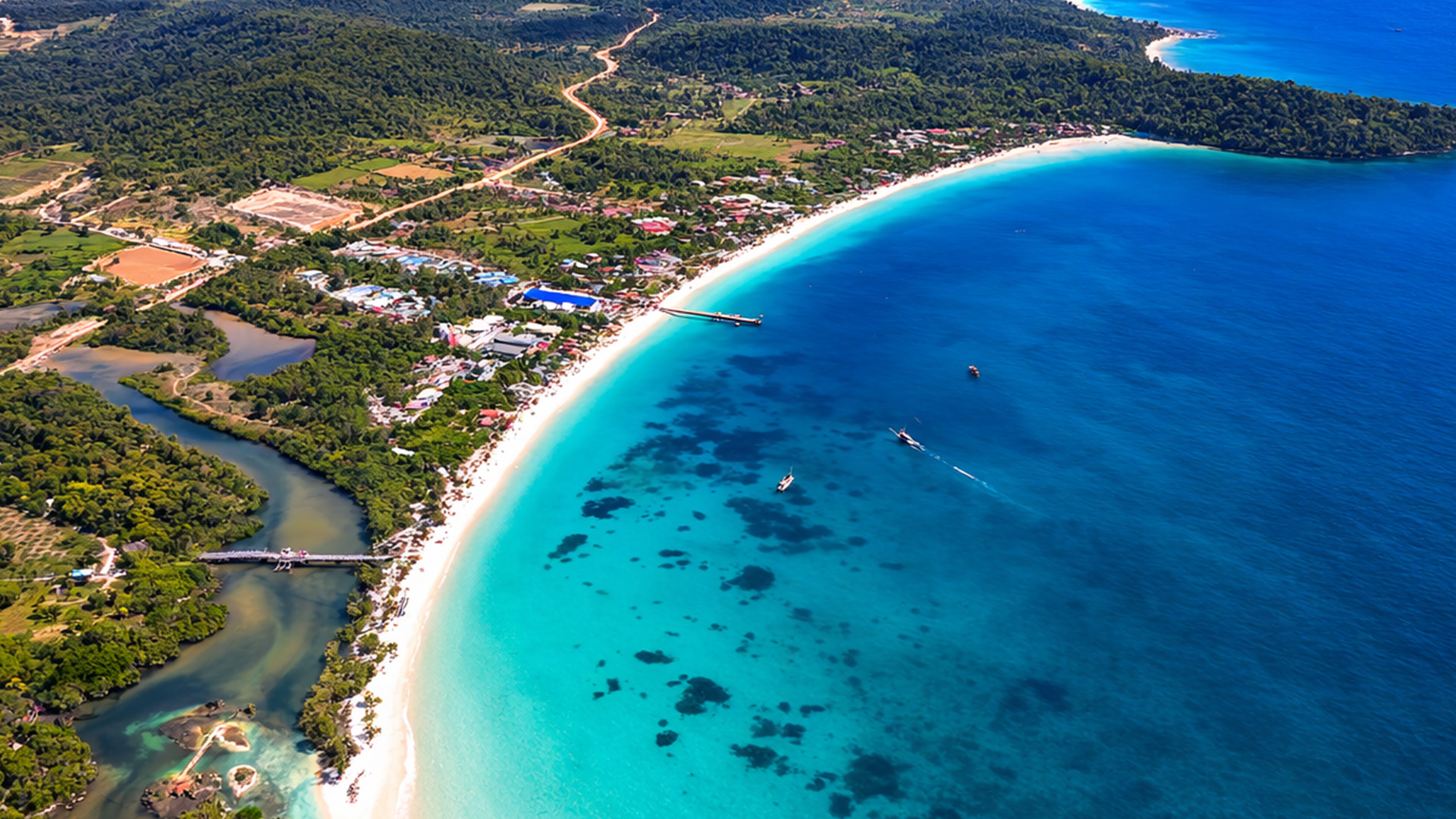 A tropical beach that completely surprised us