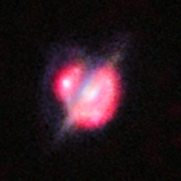 Giant 'space laser' found shining towards Earth from 8,000,000,000 ...