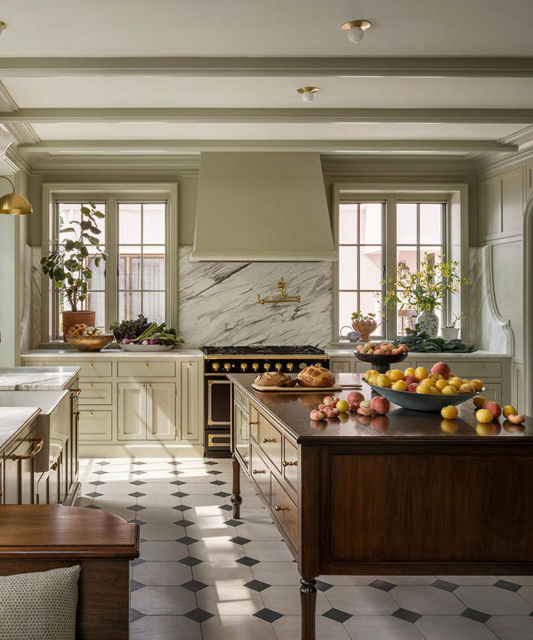 Designers are rediscovering the kitchen sidesplash – here's why you ...