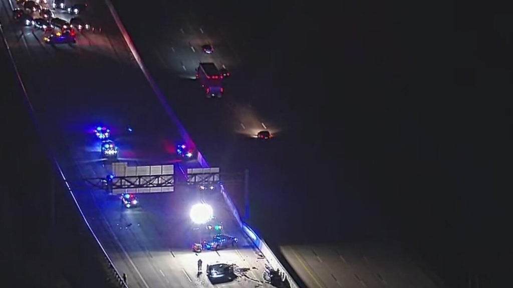 Crash snarled traffic, closed part of I-696 in Oakland County