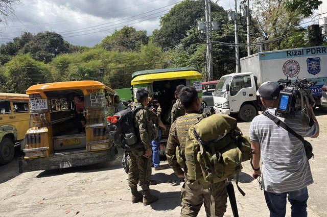 Comelec begins distribution of election paraphernalia for Antipolo ...