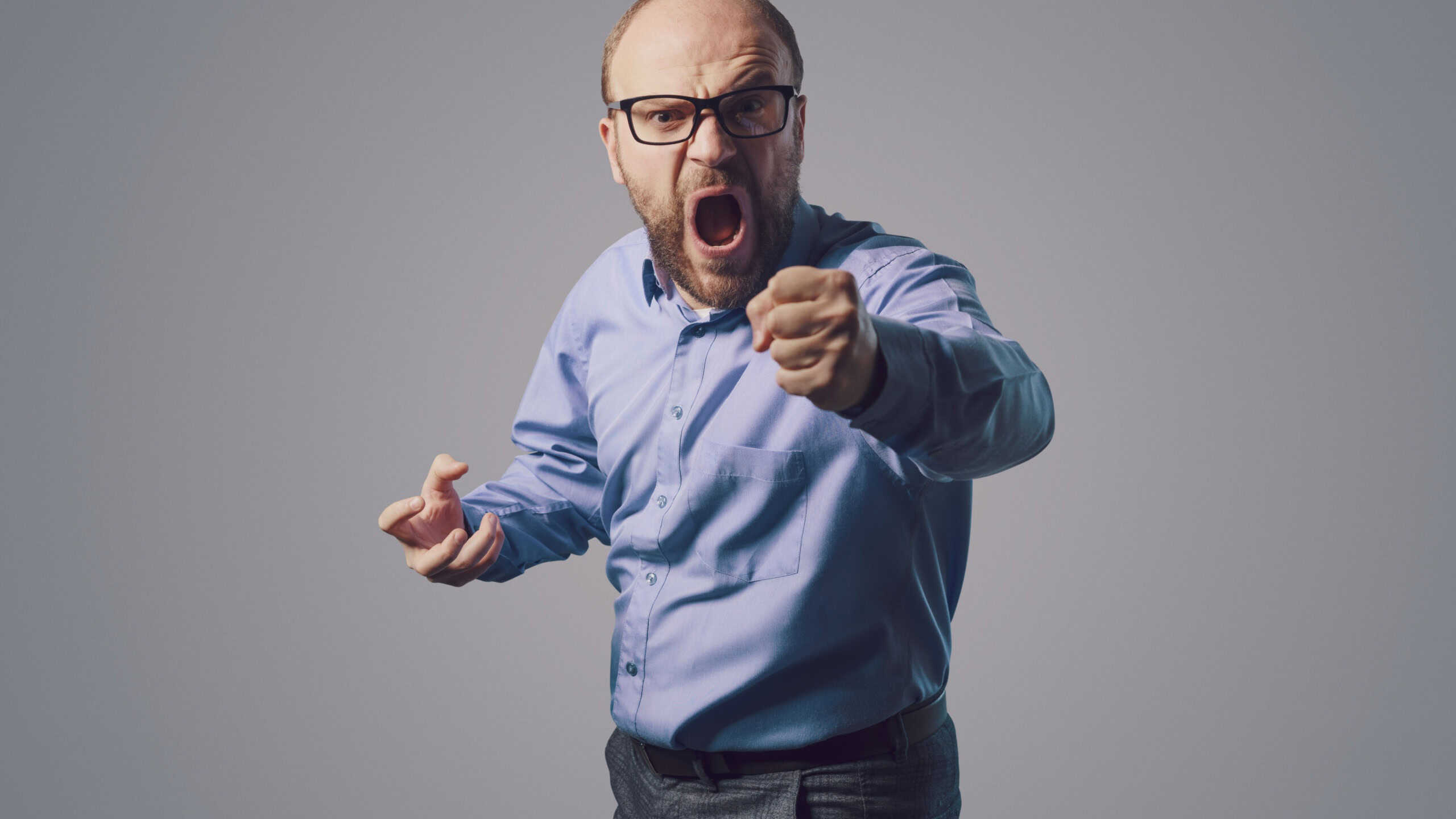 10 polite phrases that actually put rude people in their place