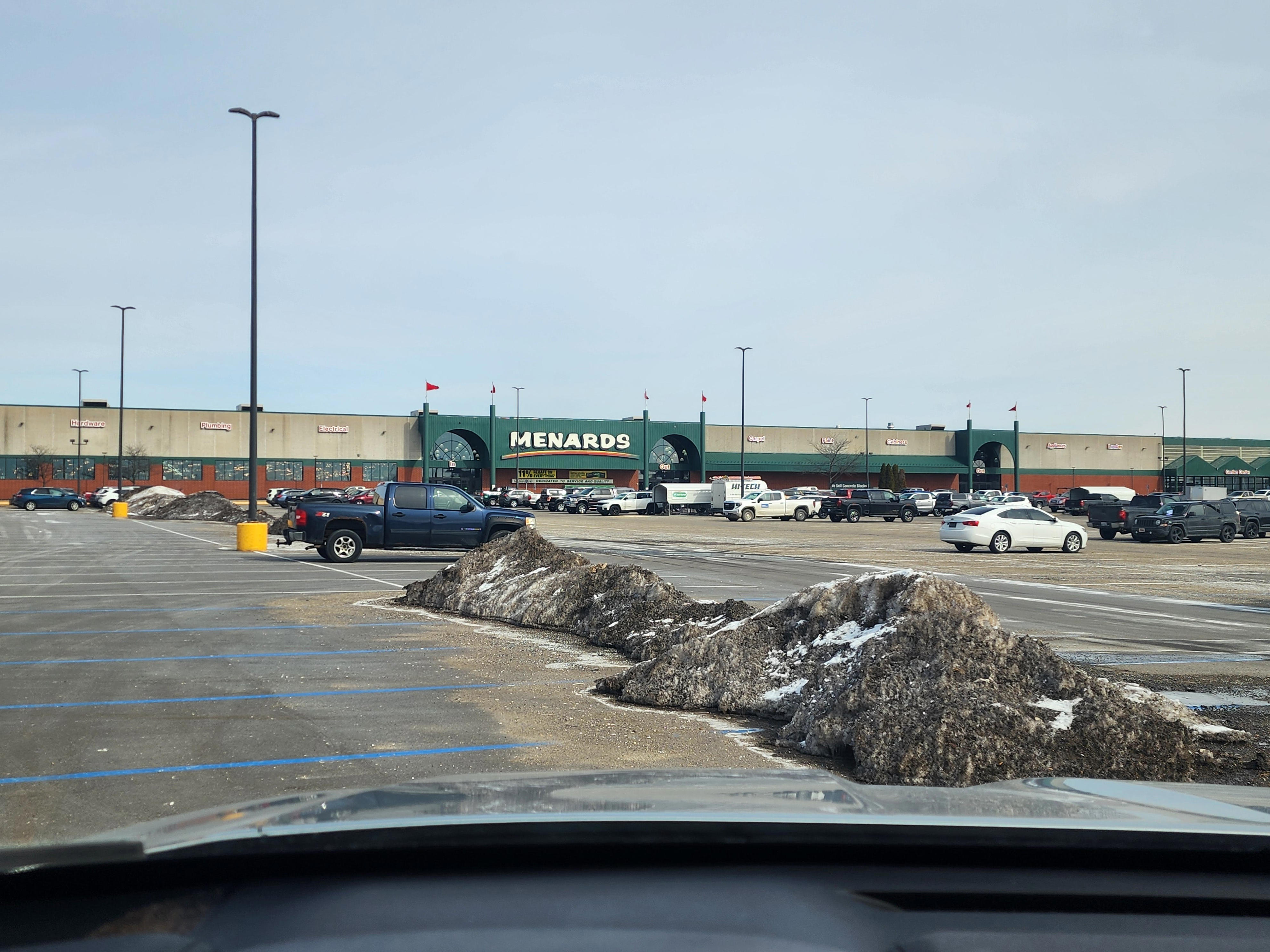Battle Creek Menards marks 25 years with four original employees