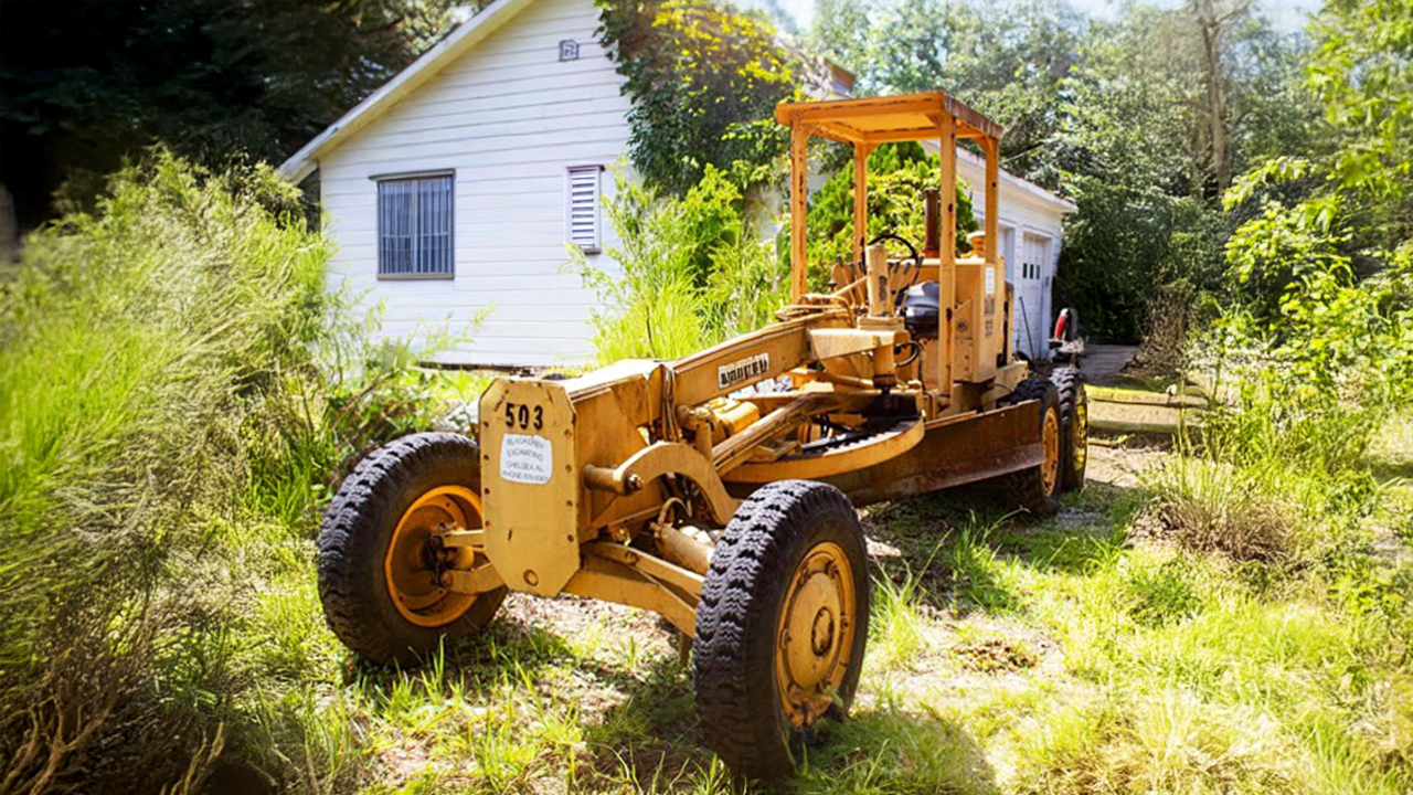 Photo inspiration: Gallery Detail: Galion Grader Parked 15 Years Ago In Old Man S