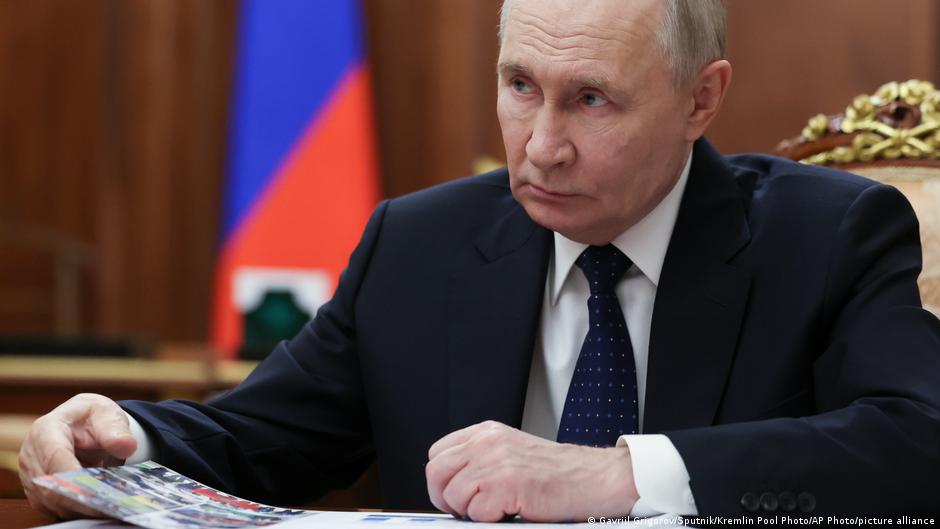 Why US easing of oil sanctions comes at perfect time for Russia