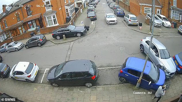 Moment speeding Mercedes driver smashes into parked cars in front of ...