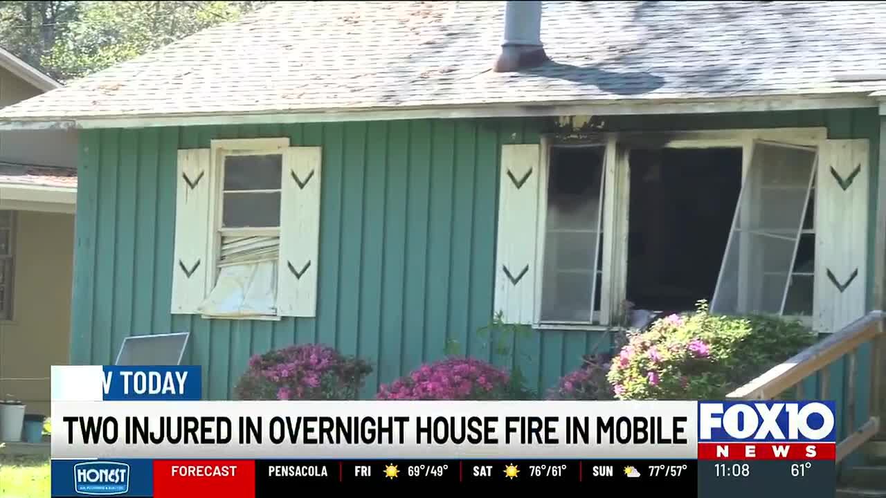 2 injured in overnight house fire in Mobile