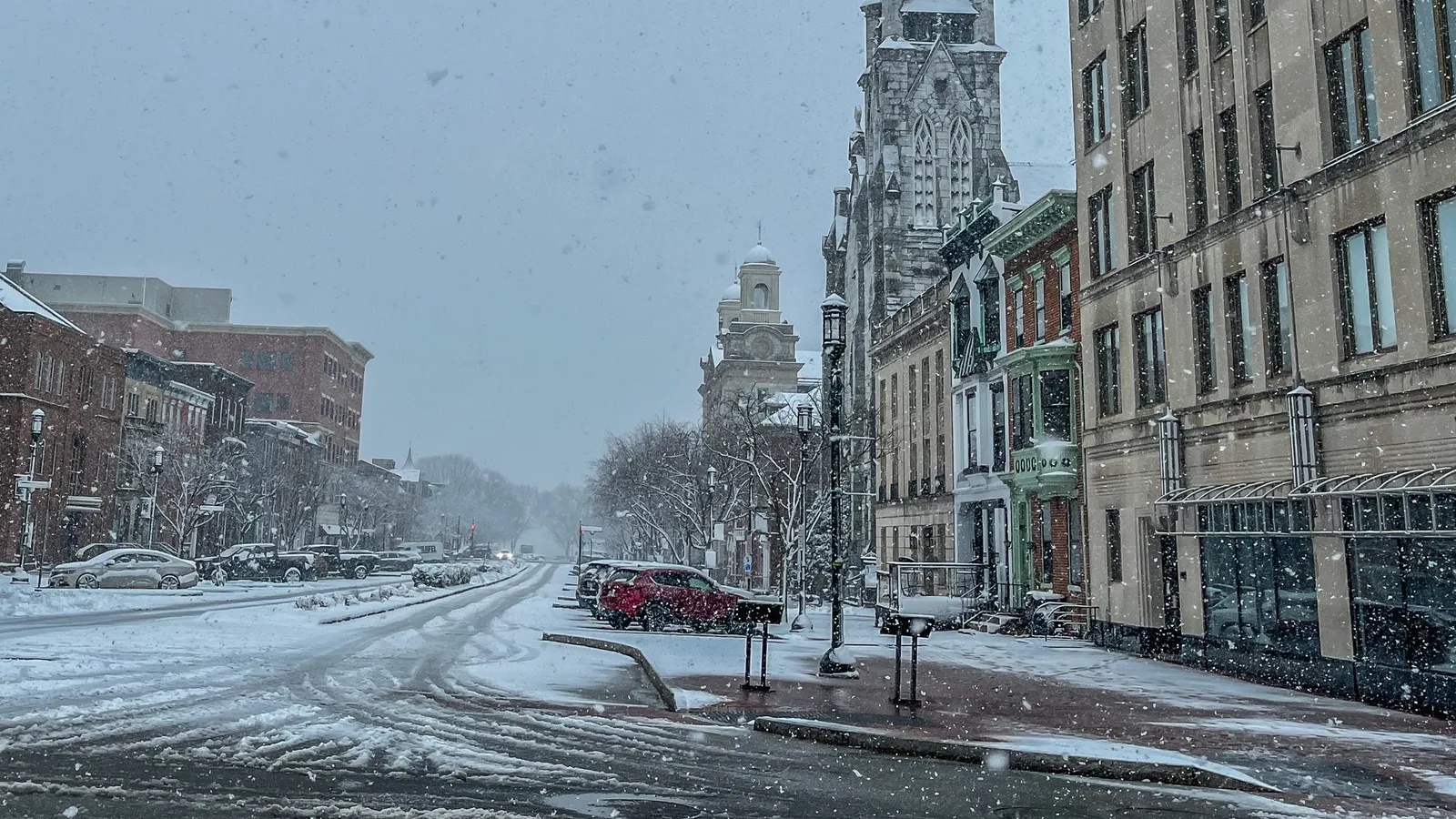 Winter storm targets Upper Midwest and Great Lakes with heavy snow and ...