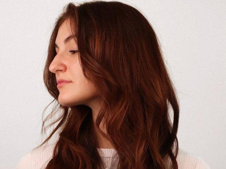 7 warna rambut yang cocok untuk kulit kuning langsat