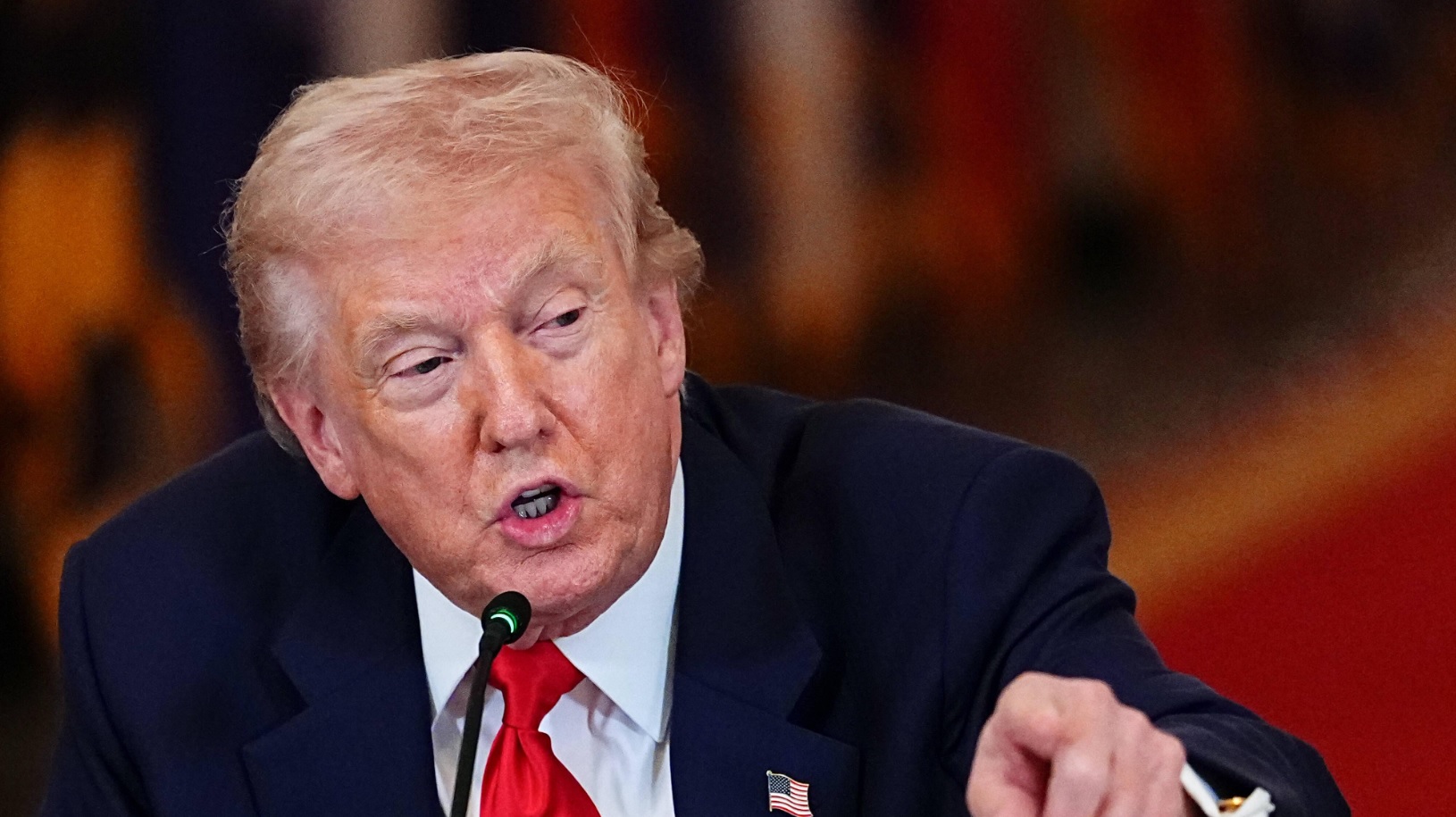 Nous frapperons très fort » : la déclaration de Donald Trump qui fait  craindre un tournant dans le conflit