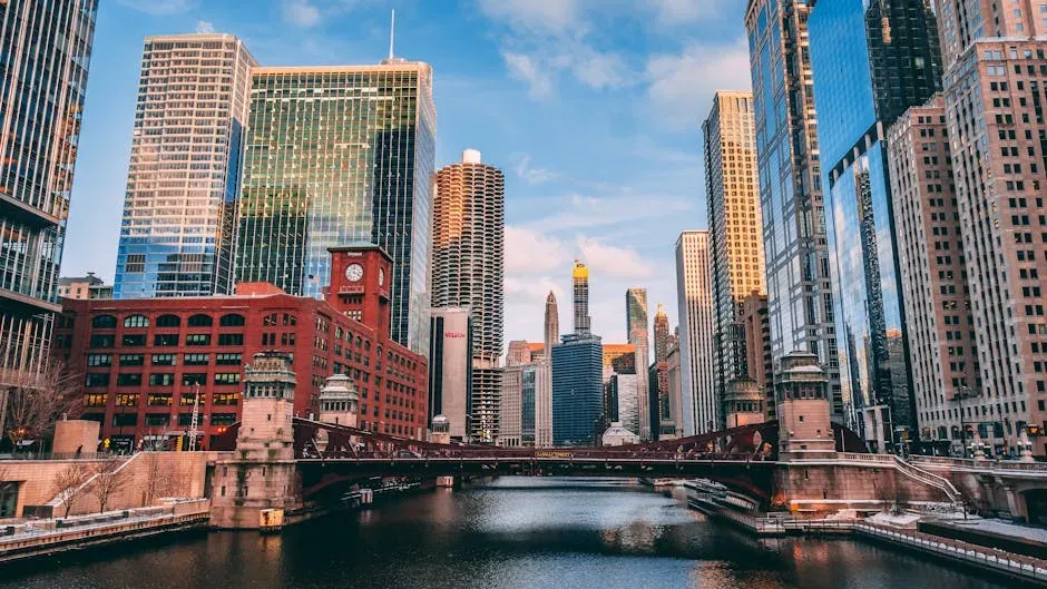 5. Illinois: A Pension Crisis Hiding in Plain Sight (Image Credits: Pexels)