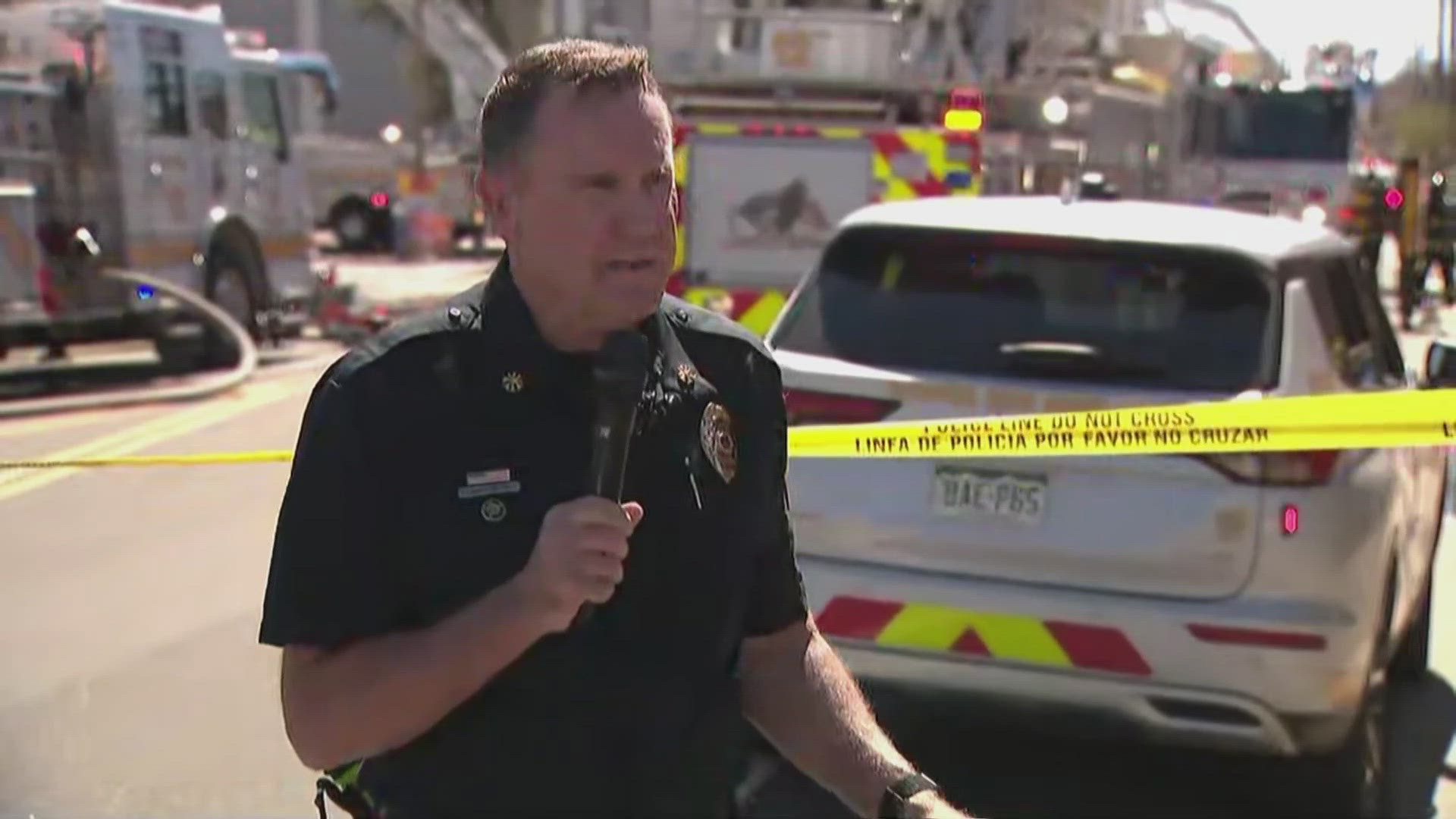 2 injured after explosion, fire at Denver gas station