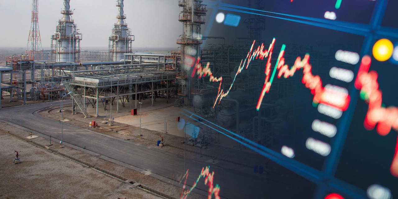 The bond market is flashing a signal not seen since before the 2008 crisis<br><br>