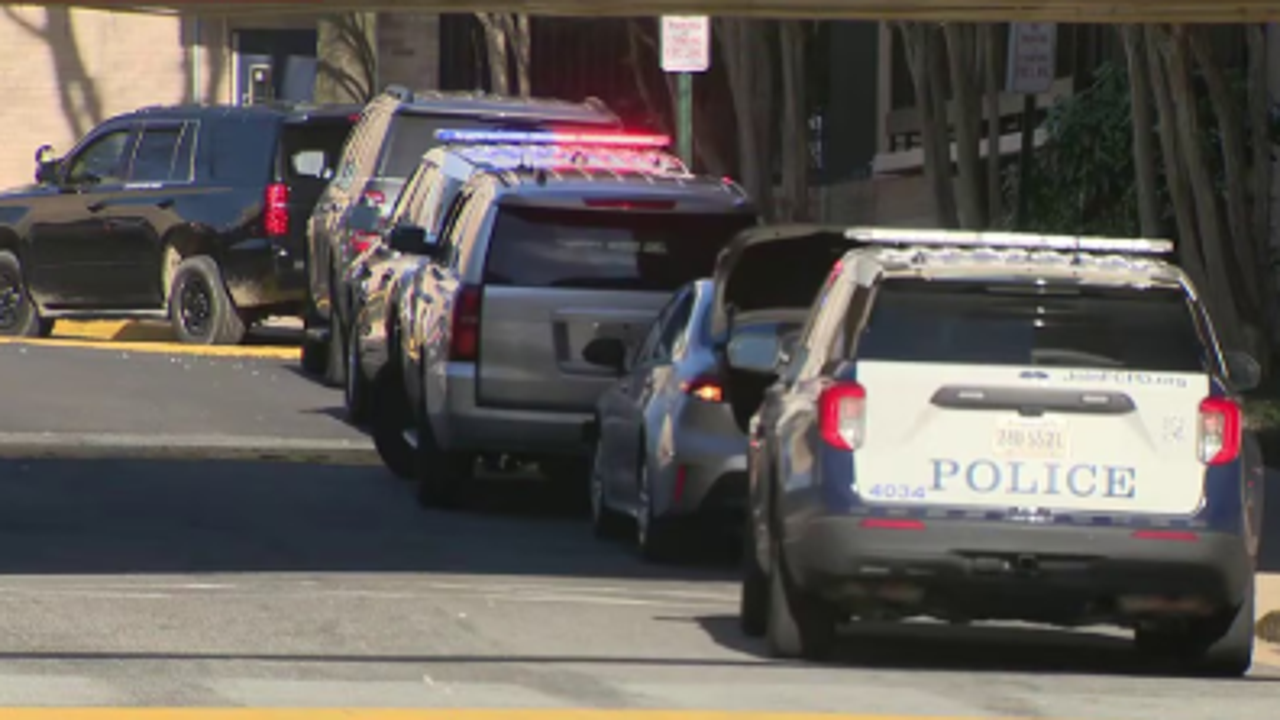 Police searching for multiple suspects after shooting, assault in ...