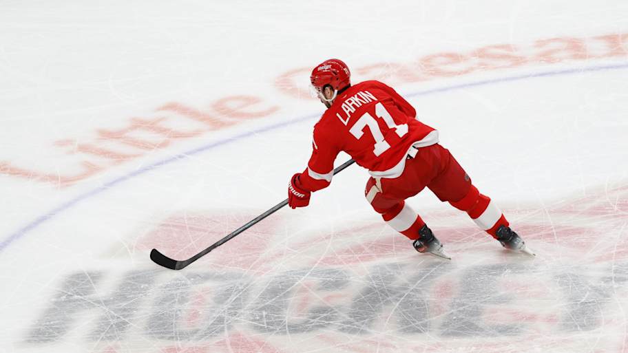 Injury update: Red Wings top center at practice today<br><br>