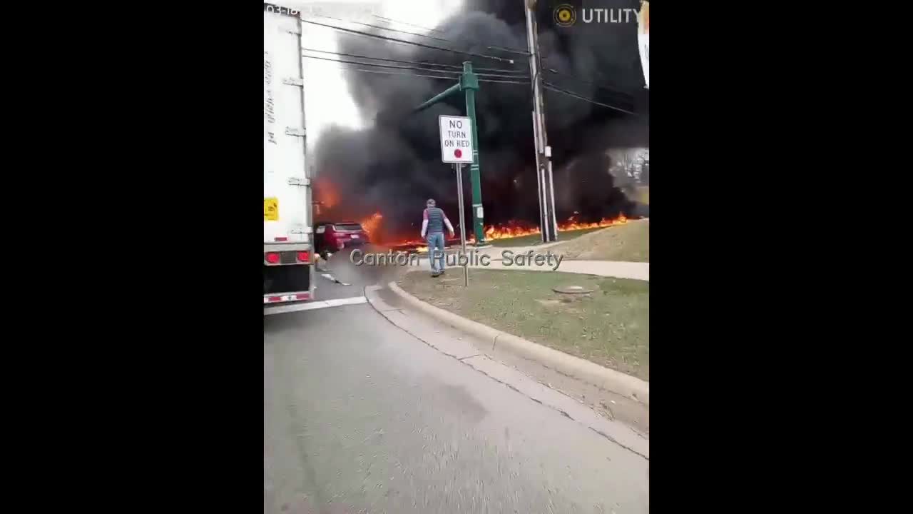 Bodycam shows first responders rescue victims from fiery crash ...