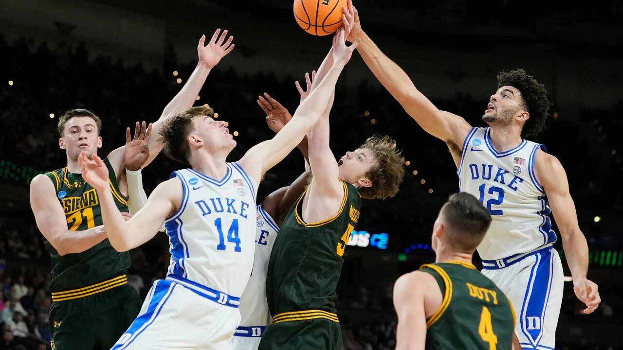 Duke escapes upset with 71-65 win over Siena in NCAA Tournament first round